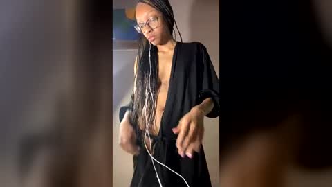 petitetingz online show from 06.26.26