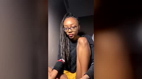 petitetingz online show from 07.08.26