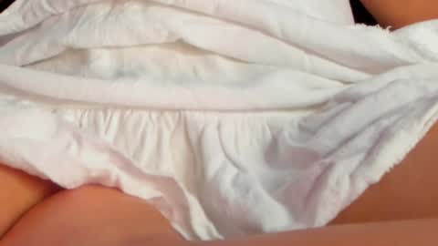 Snapshot of petitgirl_ chatting on 02.07.25  J A S S  online show from 02.07.25