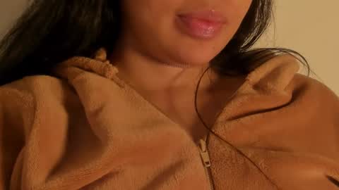 Snapshot of petitgirl_ chatting on 09.27.25  J A S S  online show from 09.27.25