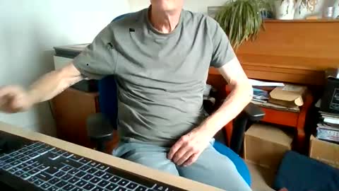 petitwilly online show from 06.08.26