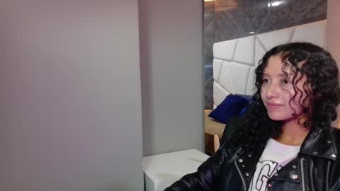 Moon  online show from 11.14.25