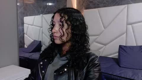 Moon  online show from 12.02.25