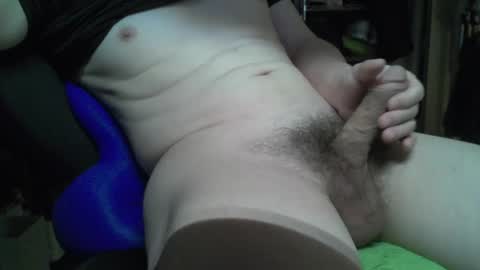 Snapshot of phantom_h chatting on 12.19.24 phantom online show from 12.19.24