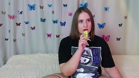 Snapshot of phantommira chatting on 12.23.24 phantommira online show from 12.23.24