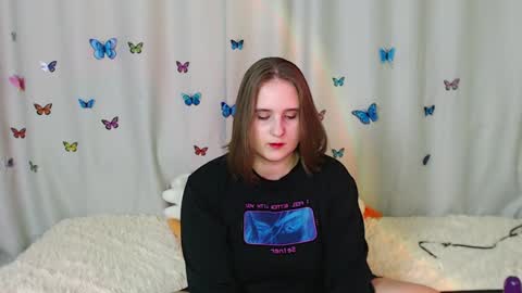 Snapshot of phantommira chatting on 02.05.25 phantommira online show from 02.05.25