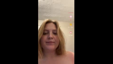 Snapshot of phatassblond chatting on 12.28.24 PhatAssBlond online show from 12.28.24