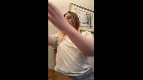 Snapshot of phatassblond chatting on 01.12.25 PhatAssBlond online show from 01.12.25