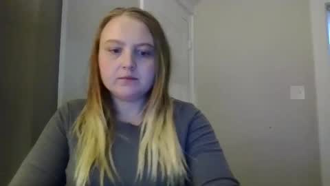 Snapshot of phatassblond chatting on 01.15.25 PhatAssBlond online show from 01.15.25
