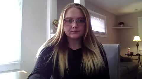 Snapshot of phatassblond chatting on 02.10.25 PhatAssBlond online show from 02.10.25