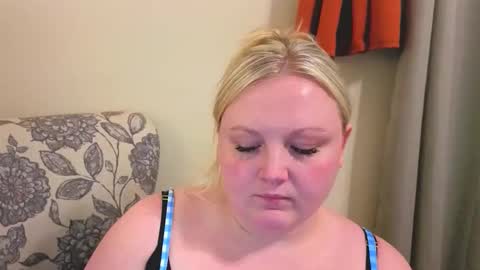 PhatAssBlond online show from 04.29.26