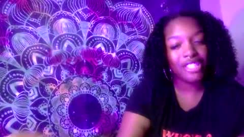 Snapshot of phatjuicypeach chatting on 01.17.26 Destiny Adams online show from 01.17.26