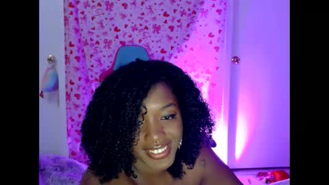 Snapshot of phatjuicypeach chatting on 02.14.26 Destiny Adams online show from 02.14.26