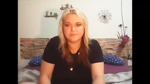 Snapshot of phatpcat73 chatting on 04.17.26 phatpcat73 online show from 04.17.26