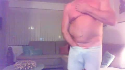 Phil online show from 11.21.25