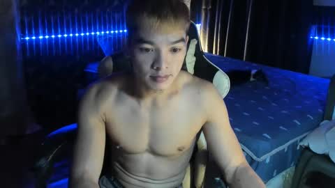 AJ online show from 01.18.25