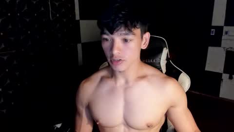 AJ online show from 12.14.25