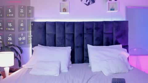 Phillip online show from 09.12.25