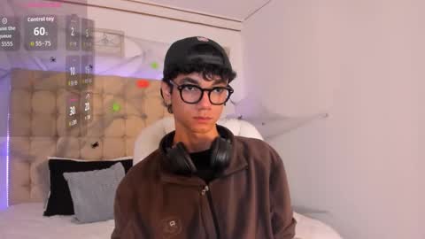 Phillip online show from 10.15.25