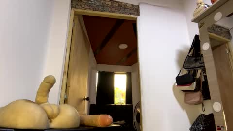 PHILLIP online show from 09.19.25