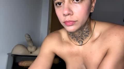 PHILLIP online show from 10.05.25