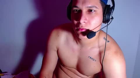 Snapshot of phoenixgnz08 chatting on 12.21.24 AdnierGnz online show from 12.21.24