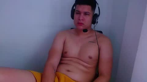 Snapshot of phoenixgnz08 chatting on 01.28.25 AdnierGnz online show from 01.28.25