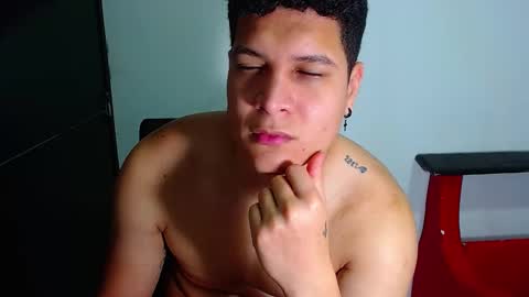 Snapshot of phoenixgnz08 chatting on 02.15.25 AdnierGnz online show from 02.15.25