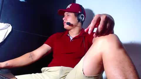 Snapshot of phoenixgnz08 chatting on 02.24.25 AdnierGnz online show from 02.24.25