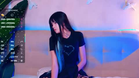 phyllissanchez online show from 10.26.25