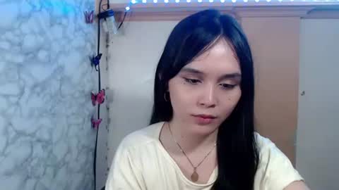 Ms Pia online show from 04.21.26