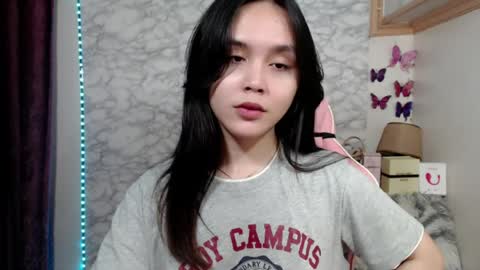 Snapshot of pia_intownx chatting on 08.03.26 Ms Pia online show from 08.03.26
