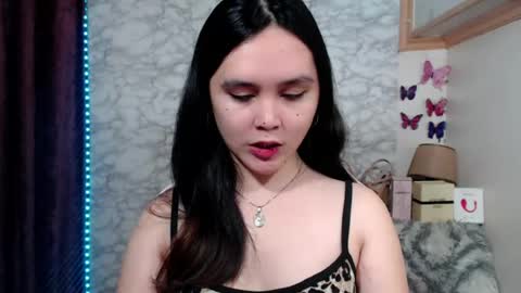 Snapshot of pia_intownx chatting on 08.05.26 Ms Pia online show from 08.05.26
