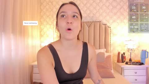 Snapshot of pia_johnson_ chatting on 12.03.25 online show from 12.03.25