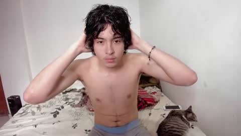 picaszomilos350 online show from 11.03.25