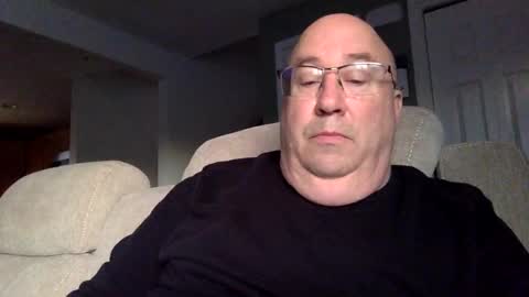 Snapshot of pickme11113 chatting on 12.13.24 pickme11113 online show from 12.13.24