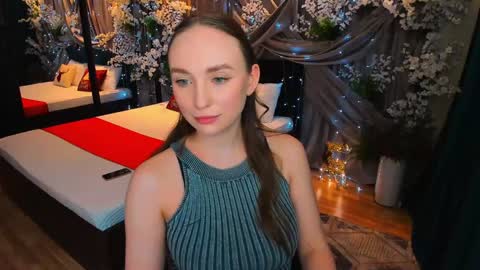 Emelie online show from 01.25.25