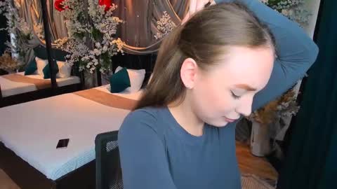 Emelie online show from 02.23.25