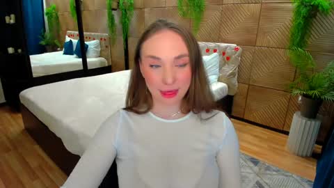 Emelie online show from 04.10.26