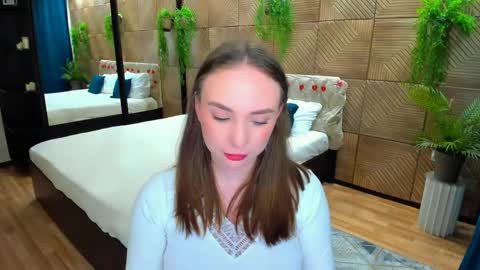 Emelie online show from 04.16.26