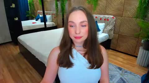 Emelie online show from 06.10.26
