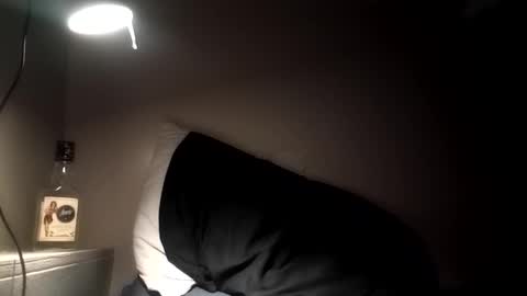 piercedlightskin online show from 05.12.26