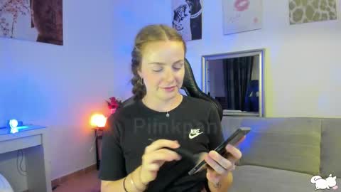 Snapshot of piinkpandora chatting on 09.13.25 PiinkPandora online show from 09.13.25