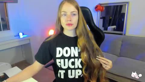 Snapshot of piinkpandora chatting on 10.22.25 PiinkPandora online show from 10.22.25