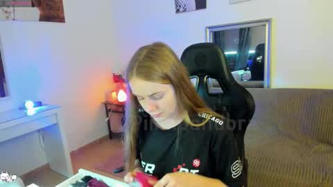 Snapshot of piinkpandora chatting on 11.09.25 PiinkPandora online show from 11.09.25