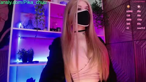 Snapshot of pika_pikaa chatting on 01.18.25 Sonya online show from 01.18.25