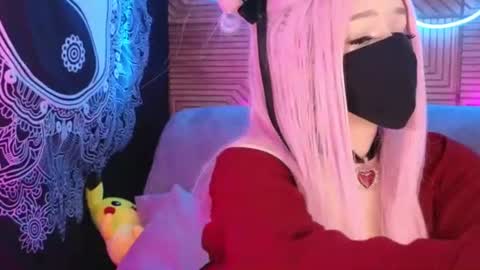 Snapshot of pika_pikaa chatting on 07.21.26 Sonya online show from 07.21.26