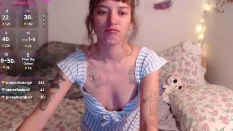 Snapshot of pikawiii chatting on 12.08.24 ill be back on monday 18th of november online show from 12.08.24