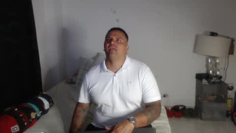 Snapshot of pikoro_gomez chatting on 01.16.25 pikoro_gomez online show from 01.16.25