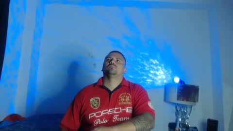 Snapshot of pikoro_gomez chatting on 02.21.25 pikoro_gomez online show from 02.21.25